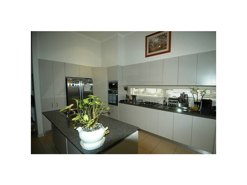 1 Roycroft Ave (Fully Furnished), Newington NSW 2127