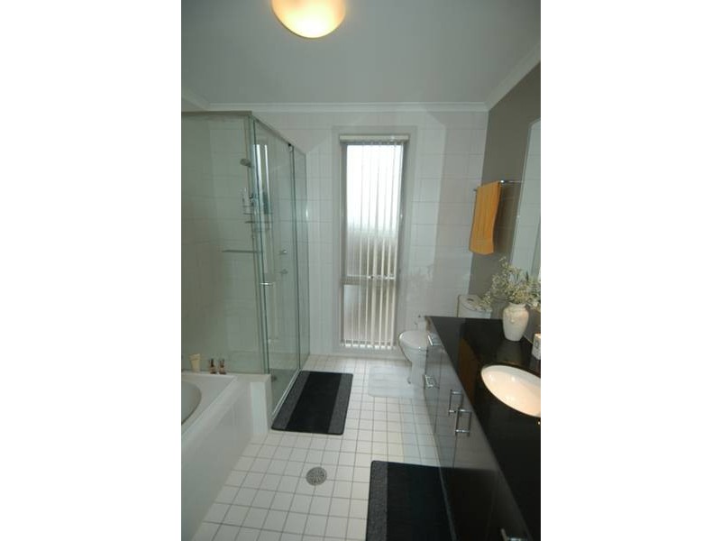 1 Roycroft Ave, Newington NSW 2127