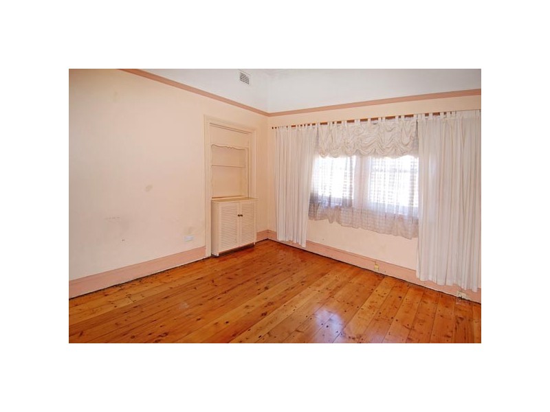 31 Nelson Road, North Strathfield NSW 2137