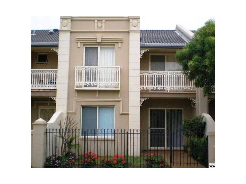 26 Charlton Drive, Liberty Grove NSW 2138