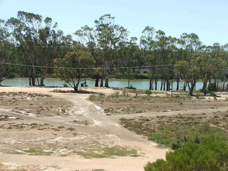 Shack 8 Kroehns Landing, Nildottie SA 5238