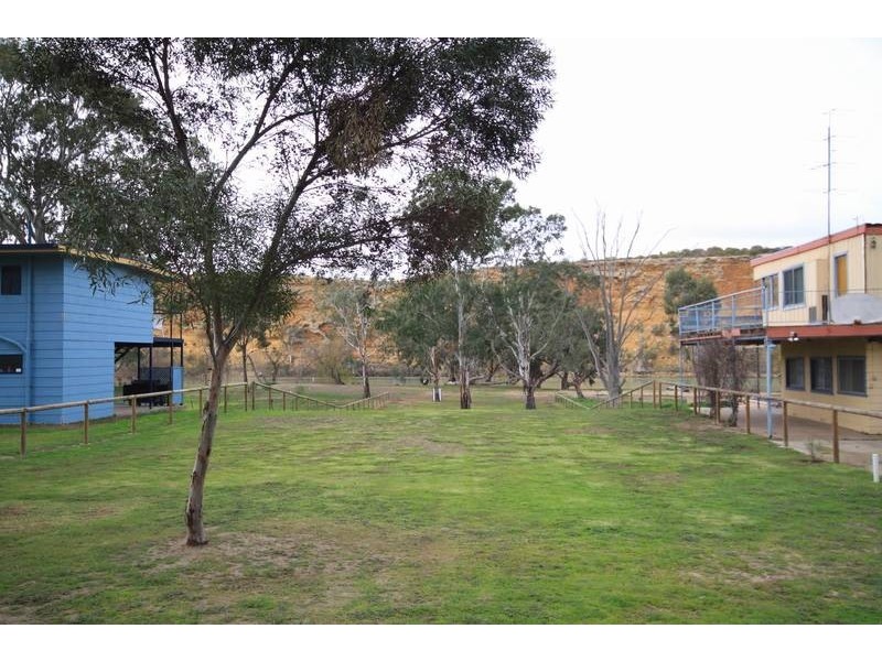 29 Rob Loxton, Walker Flat SA 5238