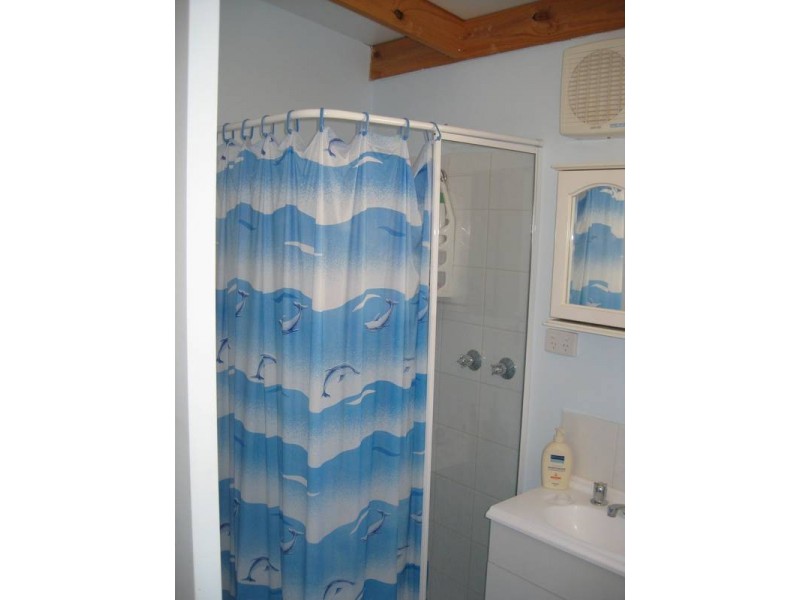 Cabin 10 Punyelroo Caravan Park, Punyelroo SA 5354