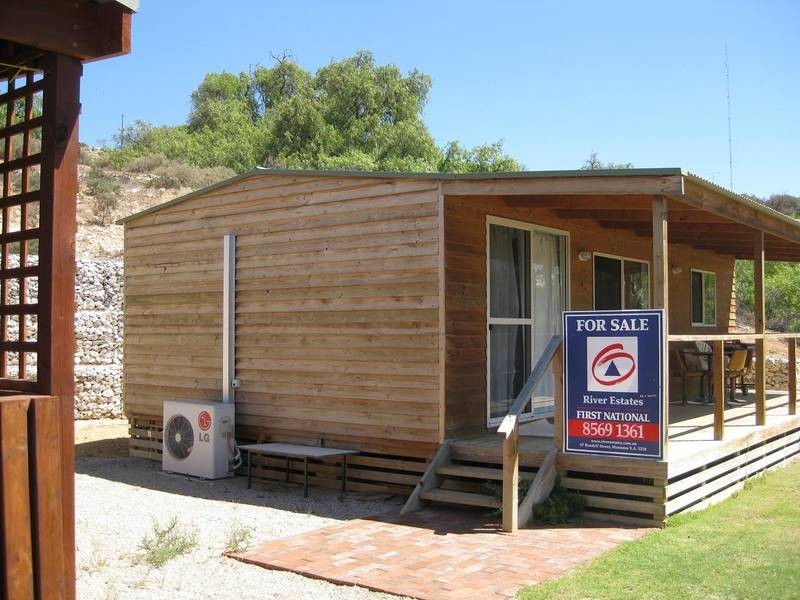 Cabin 10 Punyelroo Caravan Park, Punyelroo SA 5354