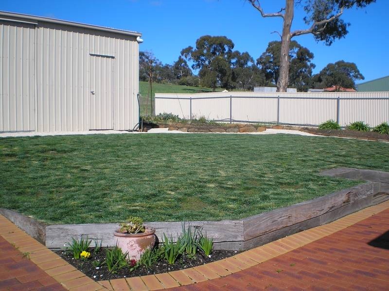 98 Grevillea Way, Woodside SA 5244