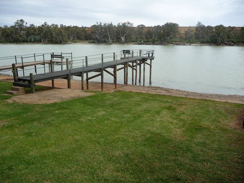 Shack 4 Riverside Drive, “Big Bend”, Swan Reach SA 5354