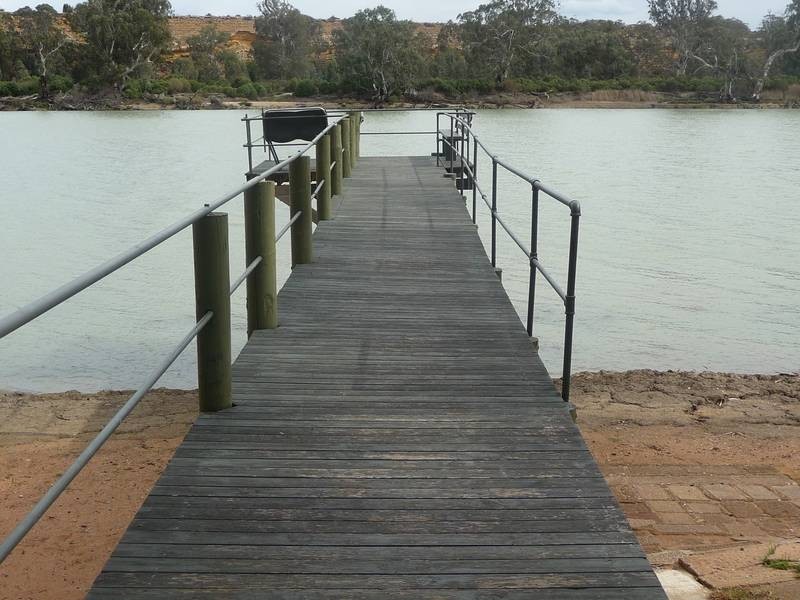 Shack 4 Riverside Drive, “Big Bend”, Swan Reach SA 5354