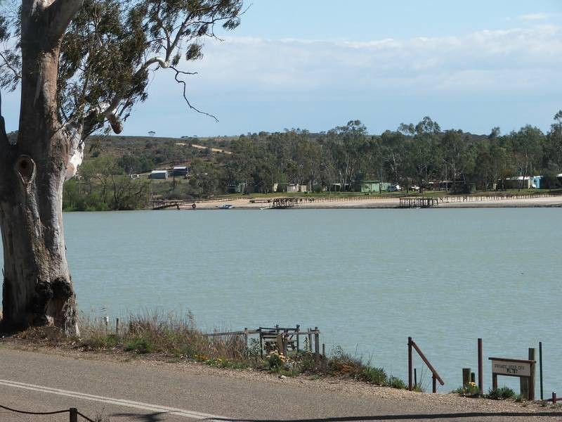 Lot 24 East Front Road ‘The Peppers’, Mannum SA 5238