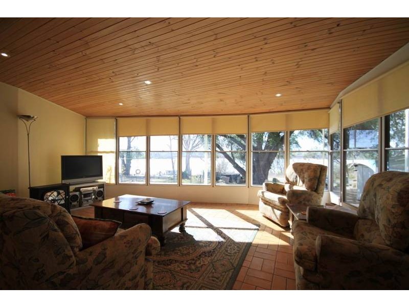 Lot 24 East Front Road ‘The Peppers’, Mannum SA 5238