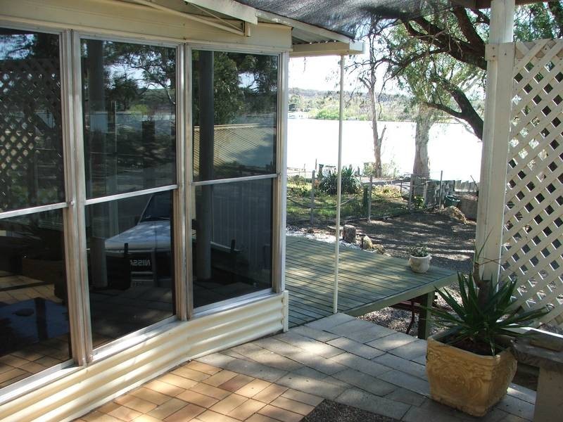 Lot 24 East Front Road ‘The Peppers’, Mannum SA 5238