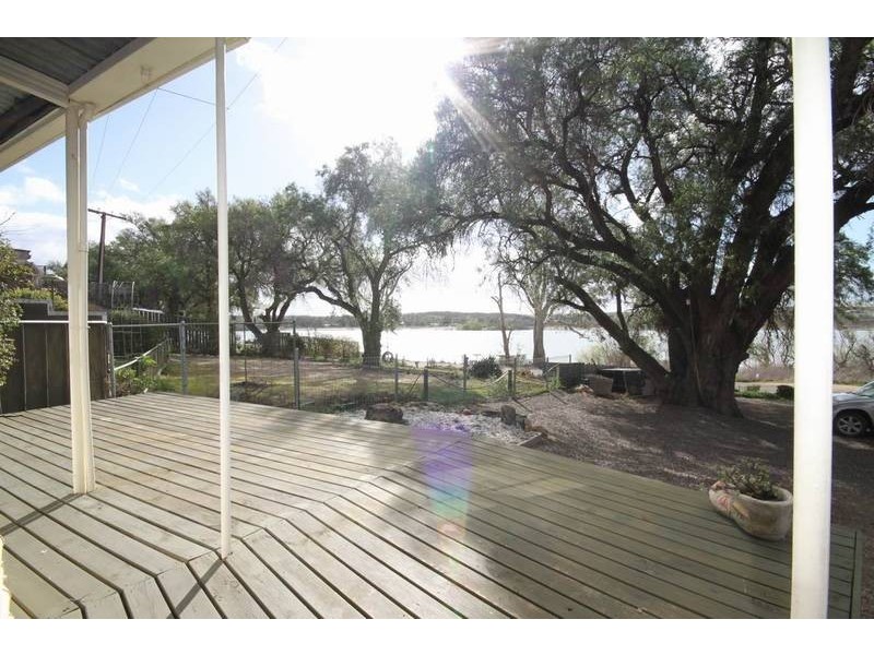 Lot 24 East Front Road ‘The Peppers’, Mannum SA 5238