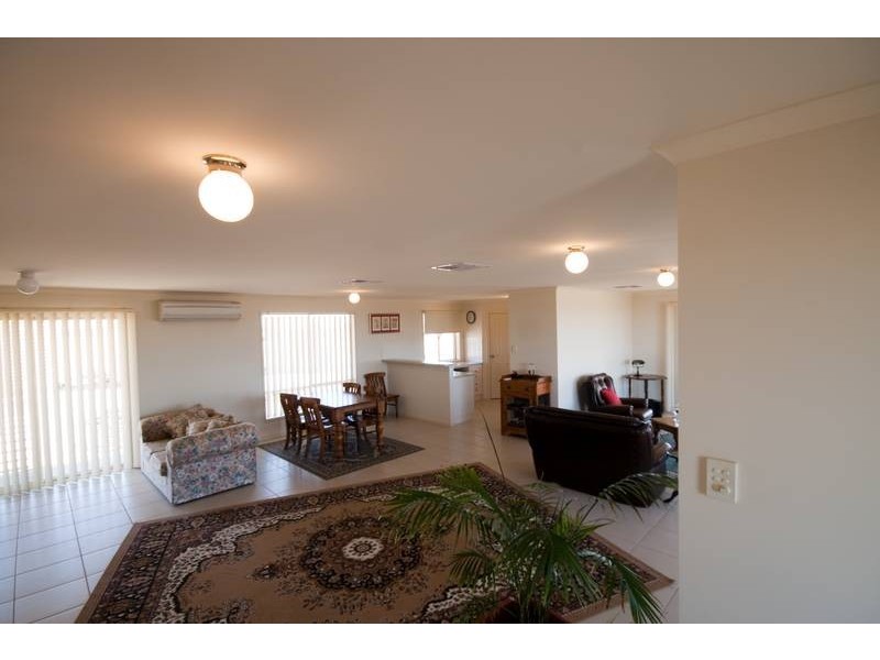 8 Kirkness Road, Mannum SA 5238