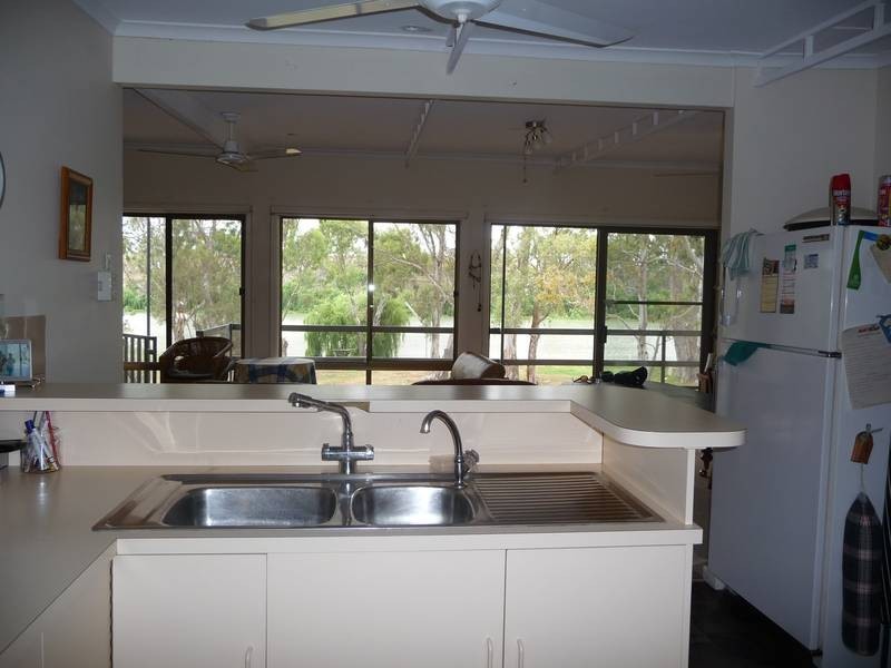 Shack 21 Younghusband Holdings, Younghusband SA 5238
