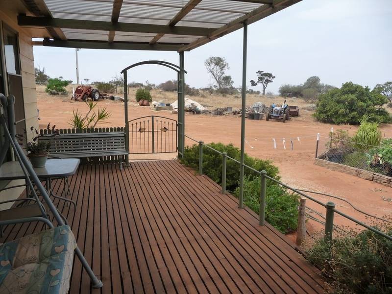 Sect 215 + 190 Blanchtown Road, Sedan SA 5353
