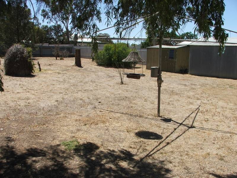 15 Greening Street, Mannum SA 5238