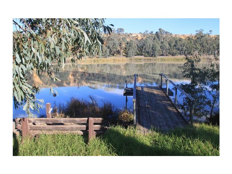 49 Marks Landing, Swan Reach SA 5354