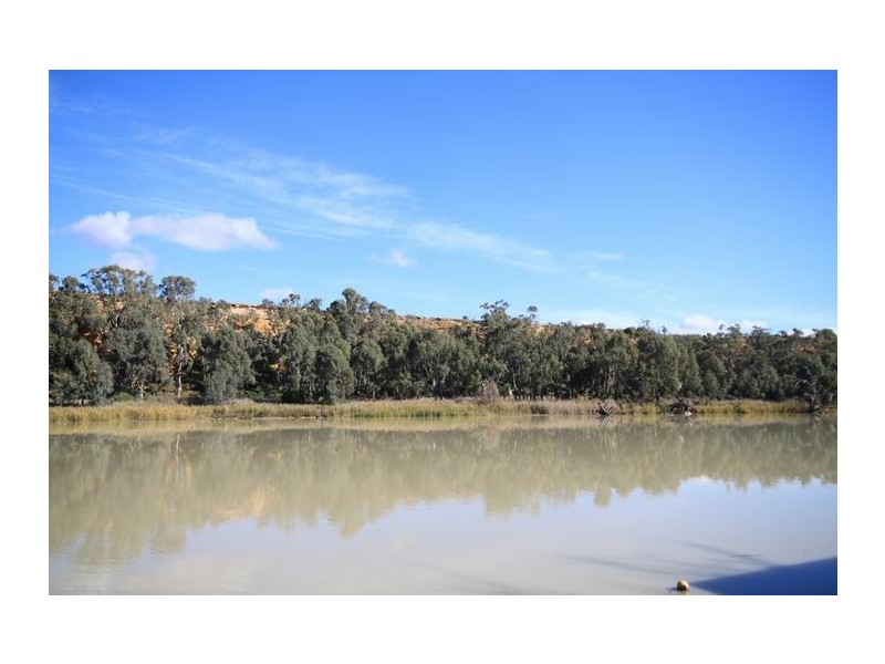 49 Marks Landing, Swan Reach SA 5354