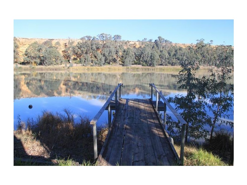 49 Marks Landing, Swan Reach SA 5354