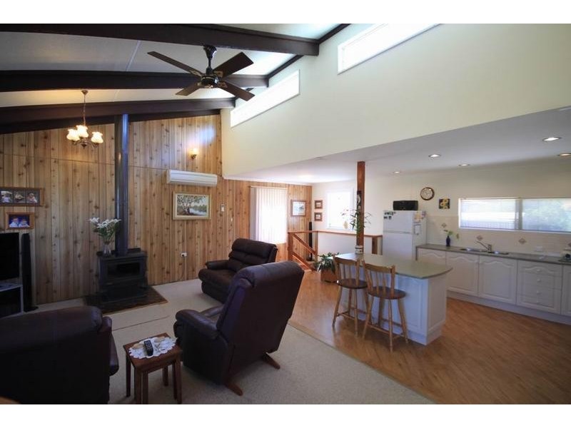 1 Murray Tce, Cowirra via, Mannum SA 5238