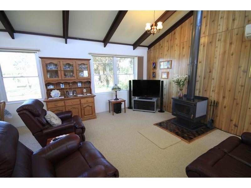 1 Murray Tce, Cowirra via, Mannum SA 5238