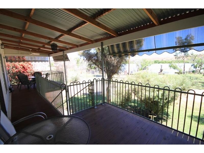 1 Murray Tce, Cowirra via, Mannum SA 5238