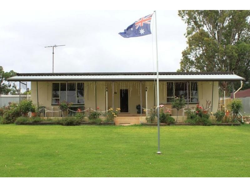 12 Murray Terrace, Cowirra SA 5238