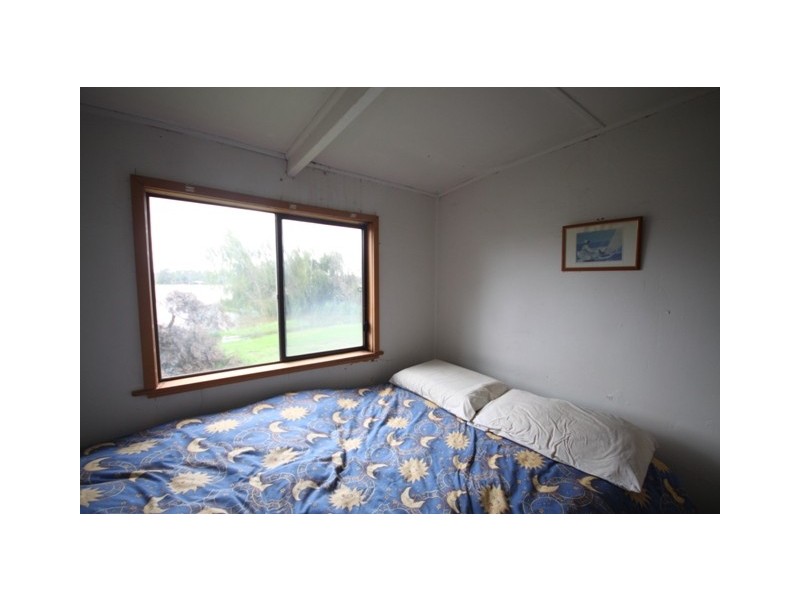 Lot 10 “Five Mile Shack Group” East Front Road, Younghusband via, Mannum SA 5238