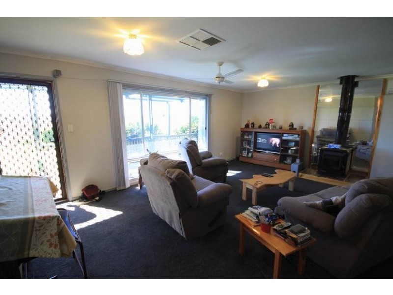 12 Centre Road, Cowirra SA 5238