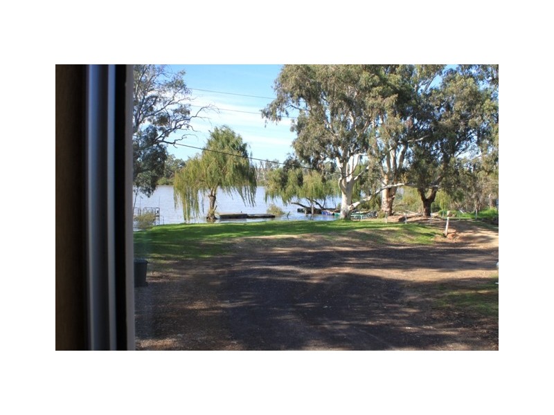 Site No. 4 “Baseby Reserve” (very end of River Lane), Mannum SA 5238