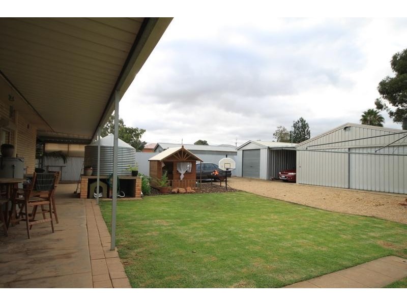 13 Greening Street, Mannum SA 5238