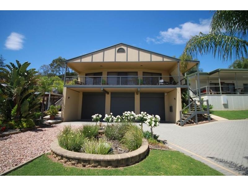 Lot 30 East Front Road ‘The Peppers’, Younghusband SA 5238