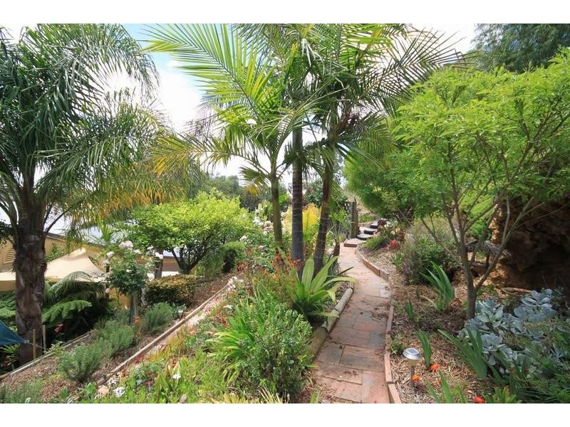 Lot 30 East Front Road ‘The Peppers’, Younghusband SA 5238