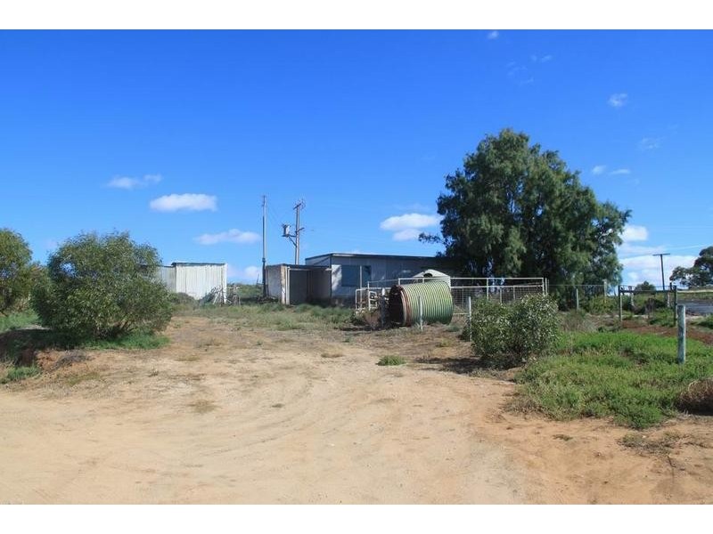 12 Centre Road, COWIRRA via, Mannum SA 5238