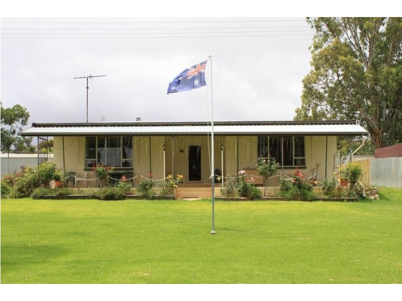 12 Murray Terrace, COWIRRA via, Mannum SA 5238