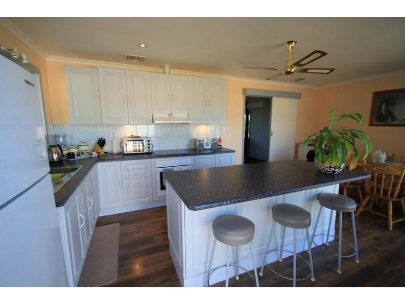 12 Centre Road,, Cowirra SA 5238