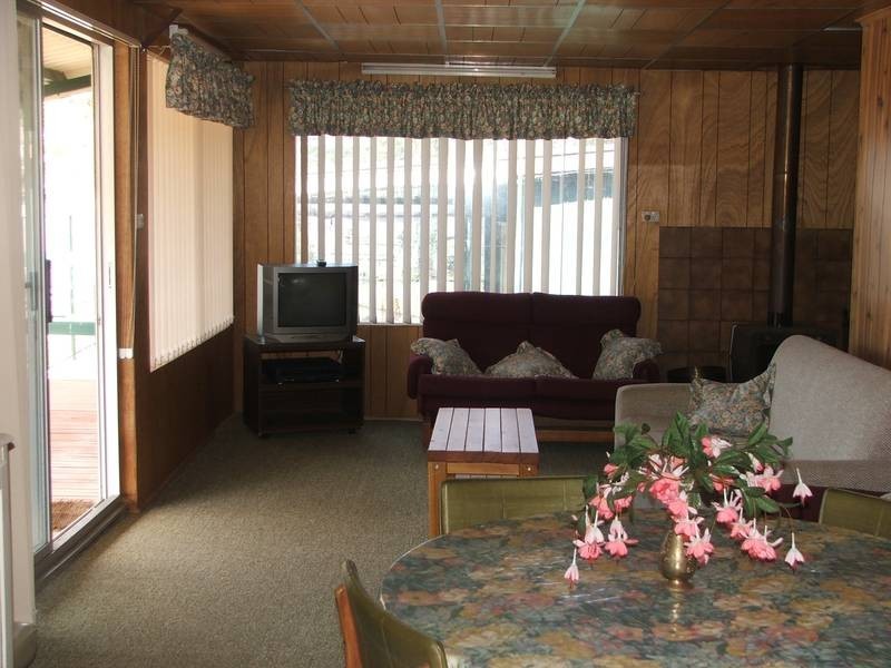 Shack N Bond Street, Walker Flat SA 5238