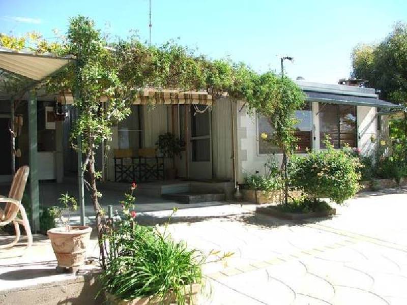 Langs Landing via, Swan Reach SA 5354