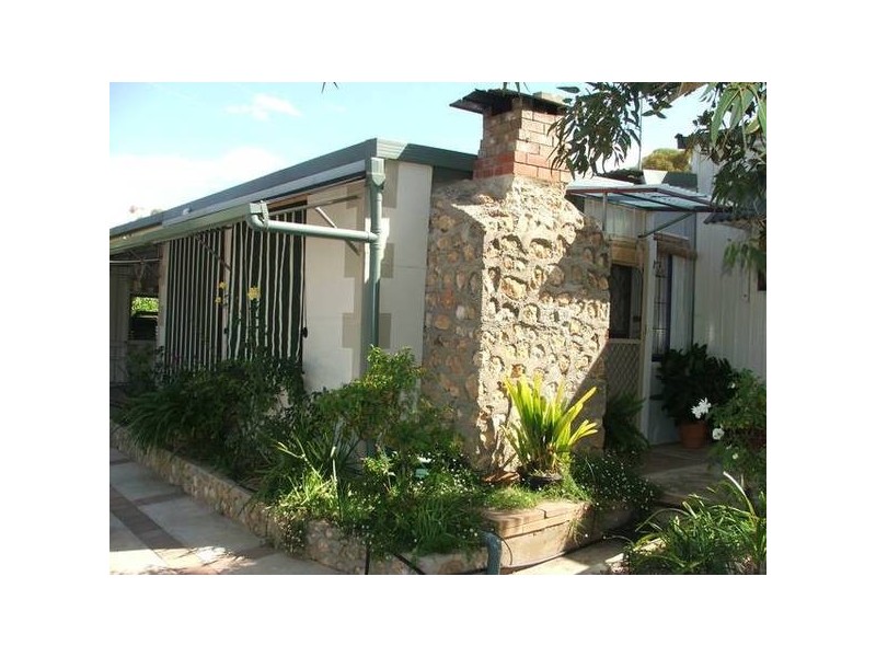 Langs Landing via, Swan Reach SA 5354