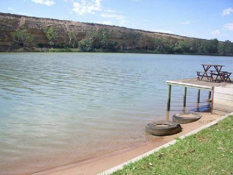 137 Page Drive, Blanchetown SA 5357