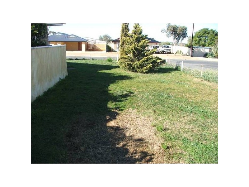 5 Walker Avenue, Mannum SA 5238