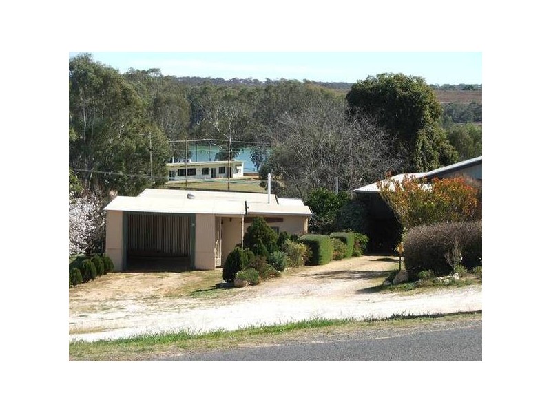 54 Anzac Avenue, Swan Reach SA 5354