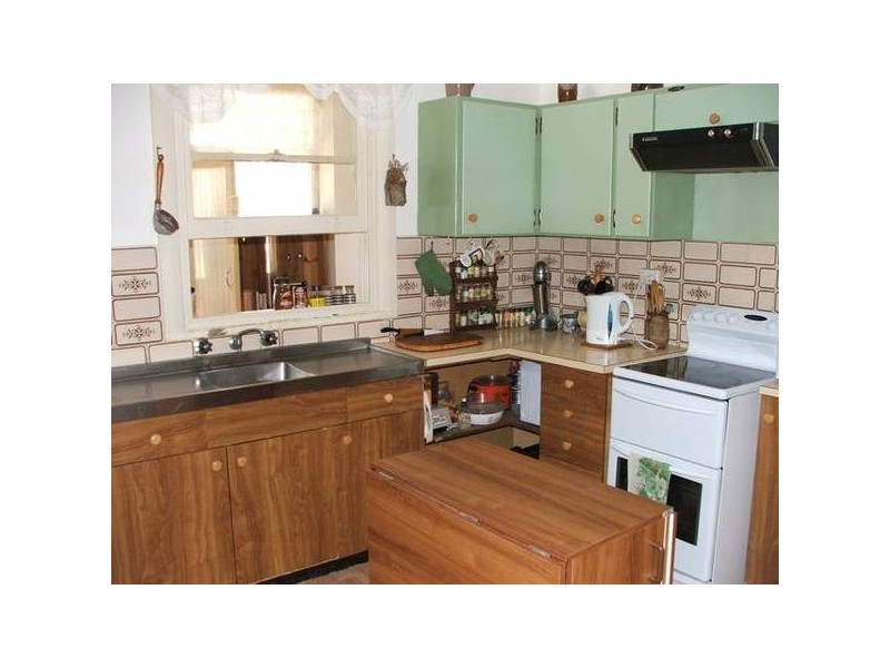 54 Anzac Avenue, Swan Reach SA 5354