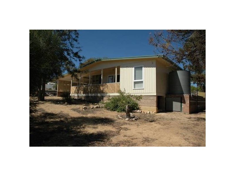 6 Conner Rd, Swan Reach SA 5354