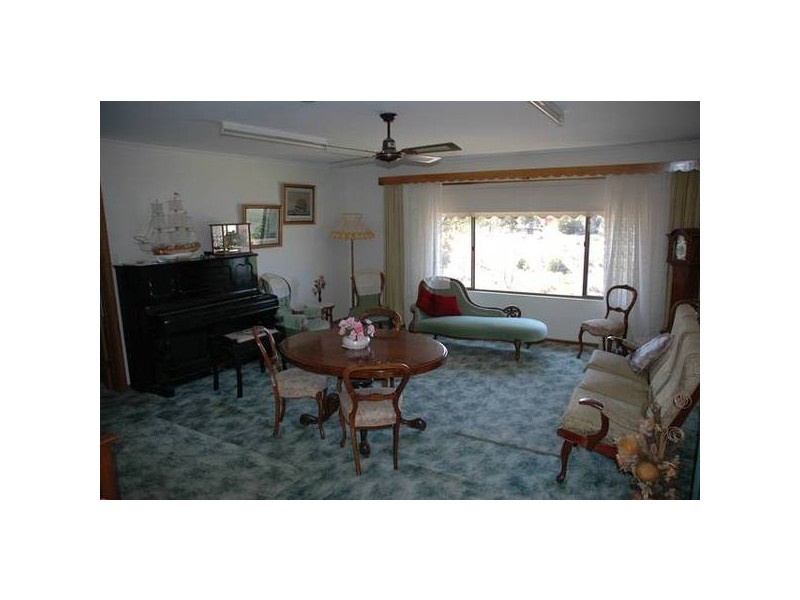 3 Murray Cres, Mannum SA 5238
