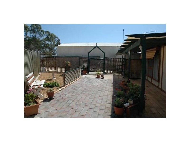 3 Murray Cres, Mannum SA 5238