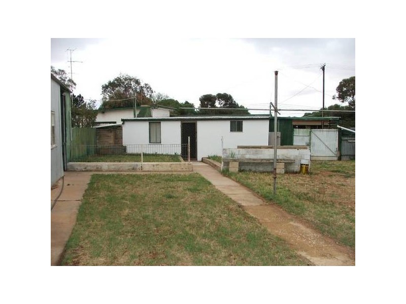 25 Horstmann Crescent, Swan Reach SA 5354