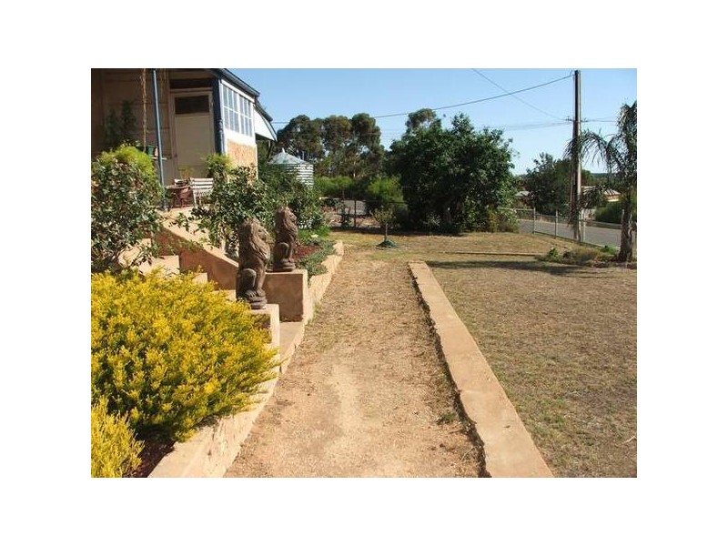58 Anzac Avenue, Swan Reach SA 5354