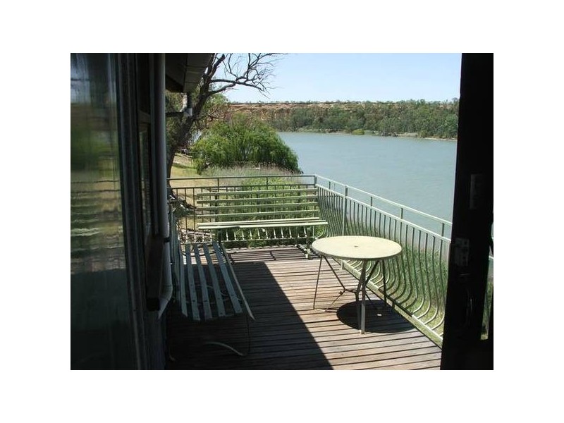 9 Riverside Drive, Big Bend, Swan Reach SA 5354
