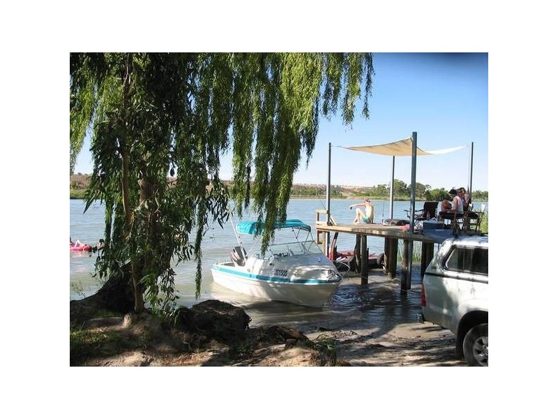 Allot 2 East Front Road via Cowirra, Mannum SA 5238