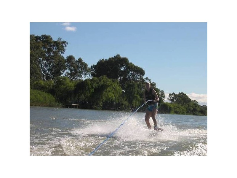 Allot 2 East Front Road via Cowirra, Mannum SA 5238